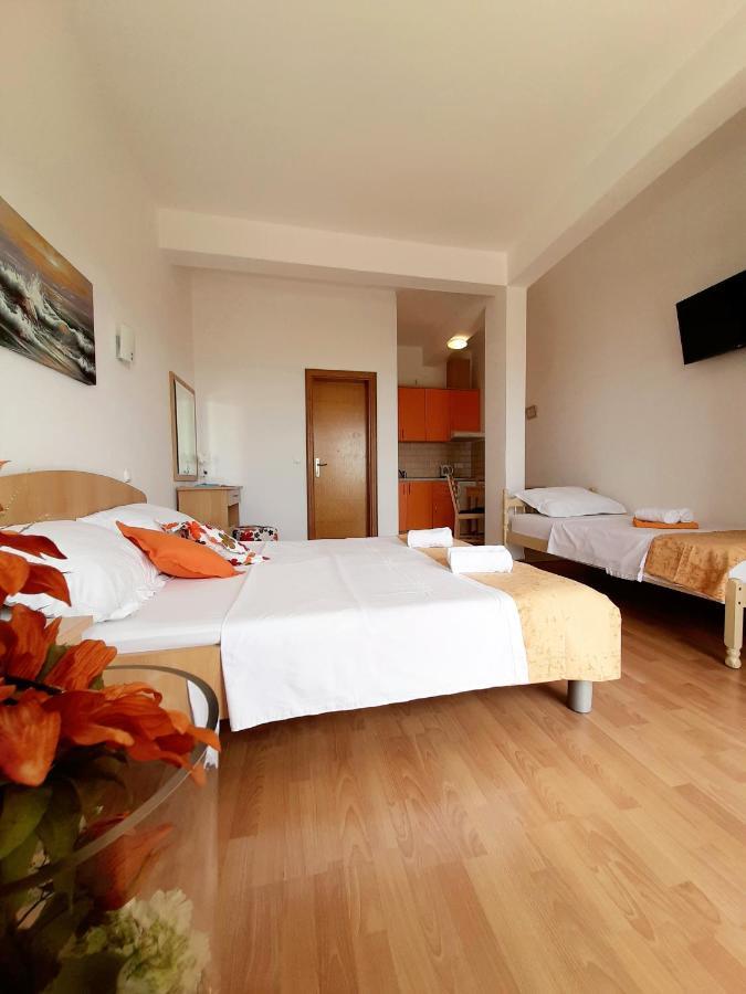 Apartments Akmadzic Makarska Dış mekan fotoğraf