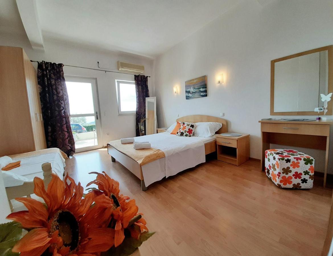 Apartments Akmadzic Makarska Dış mekan fotoğraf