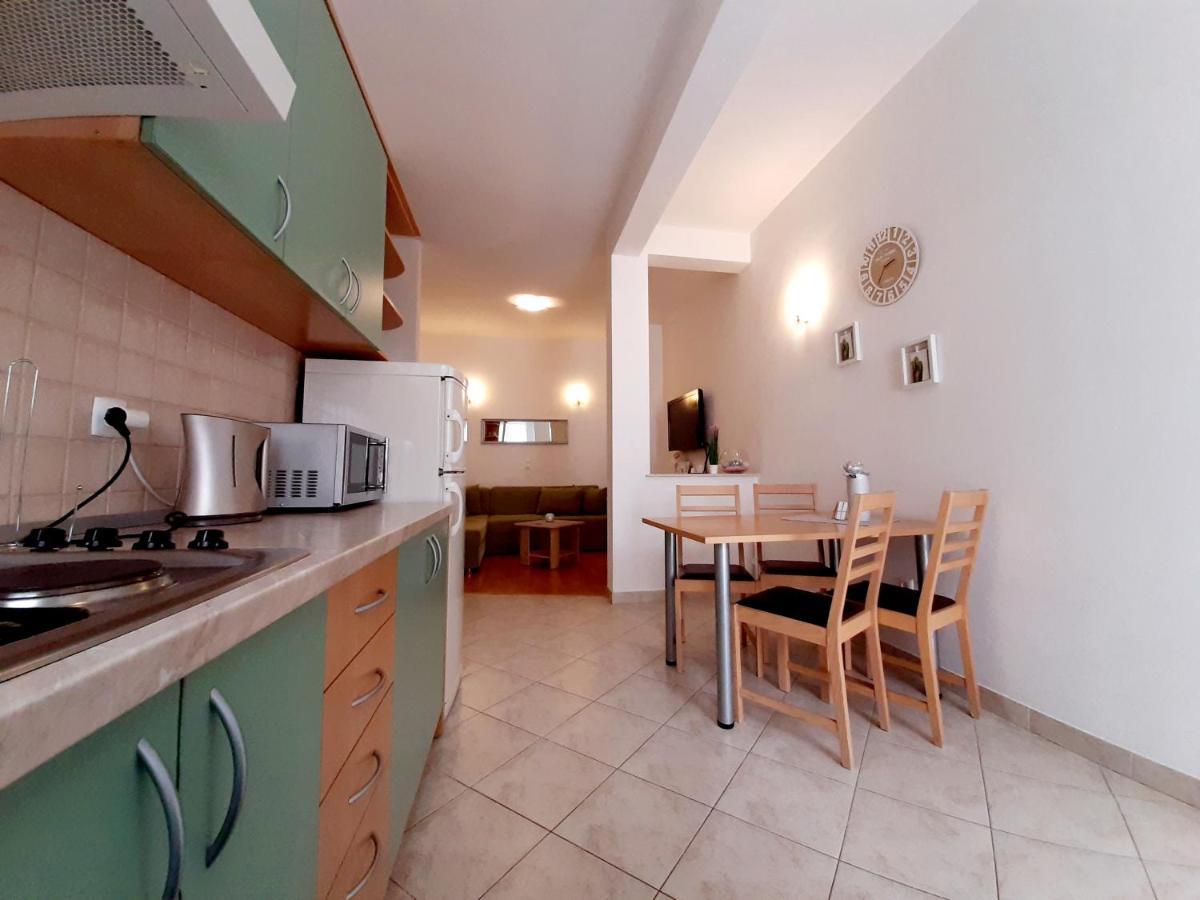 Apartments Akmadzic Makarska Dış mekan fotoğraf