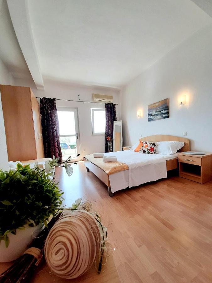 Apartments Akmadzic Makarska Dış mekan fotoğraf
