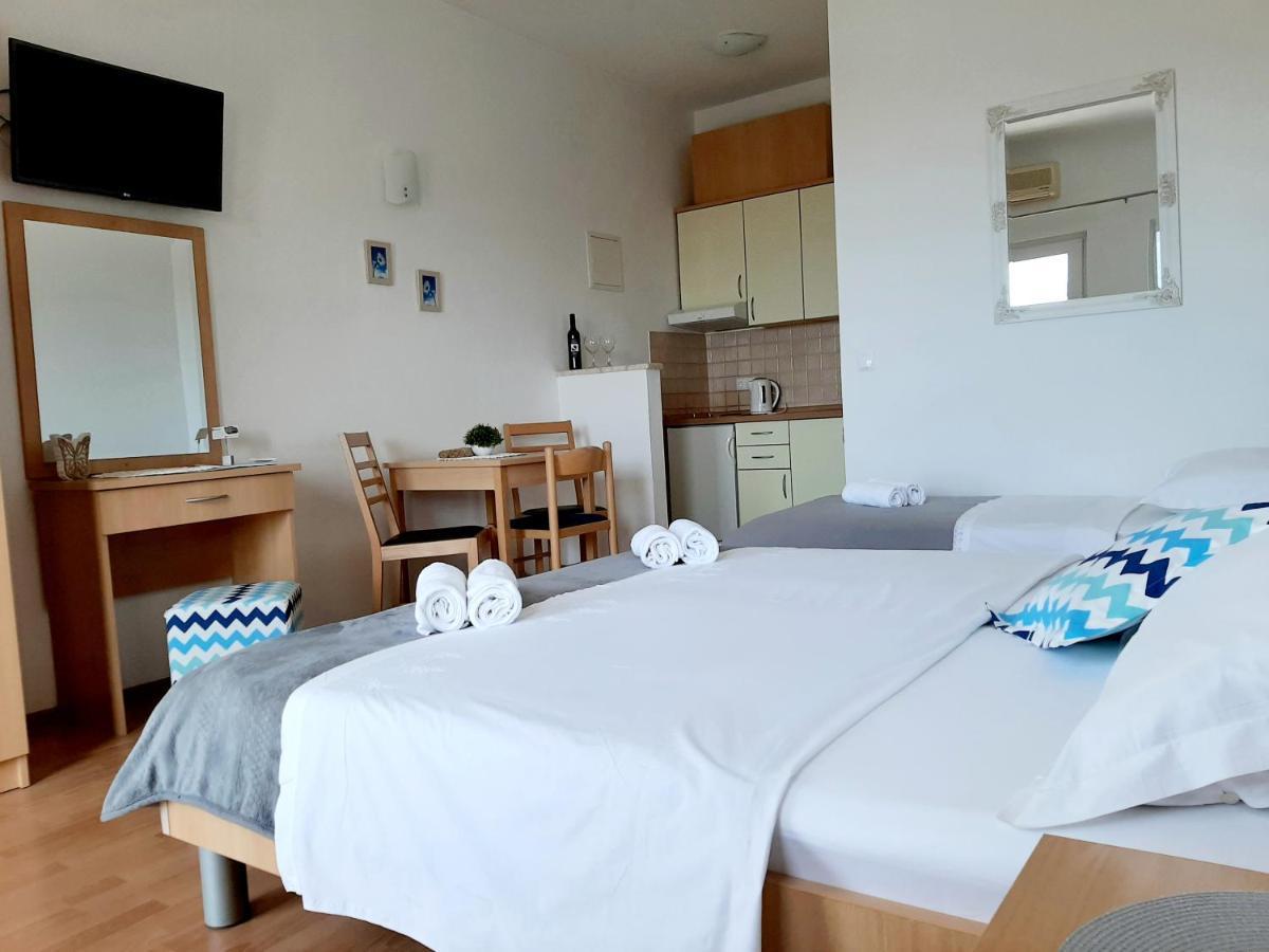 Apartments Akmadzic Makarska Dış mekan fotoğraf